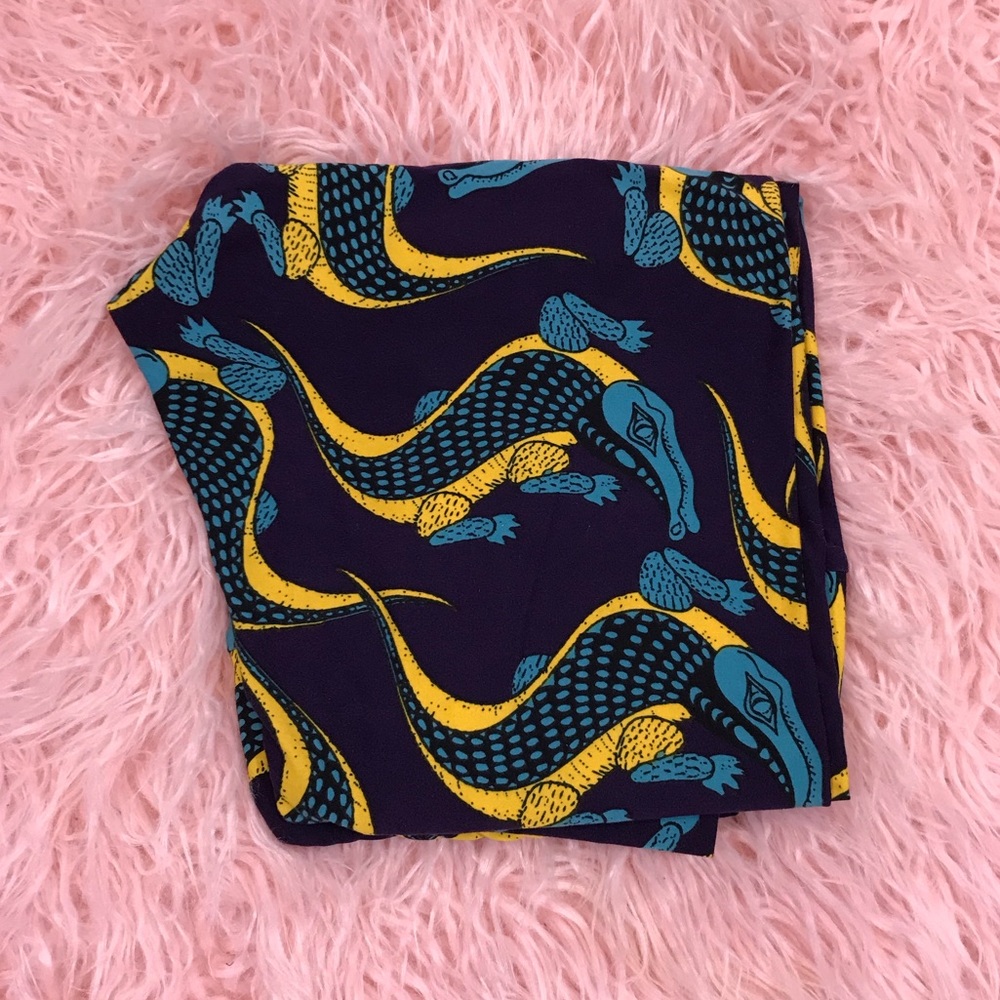 LuLaRoe NWOT Alligator TC (10-20) Leggings